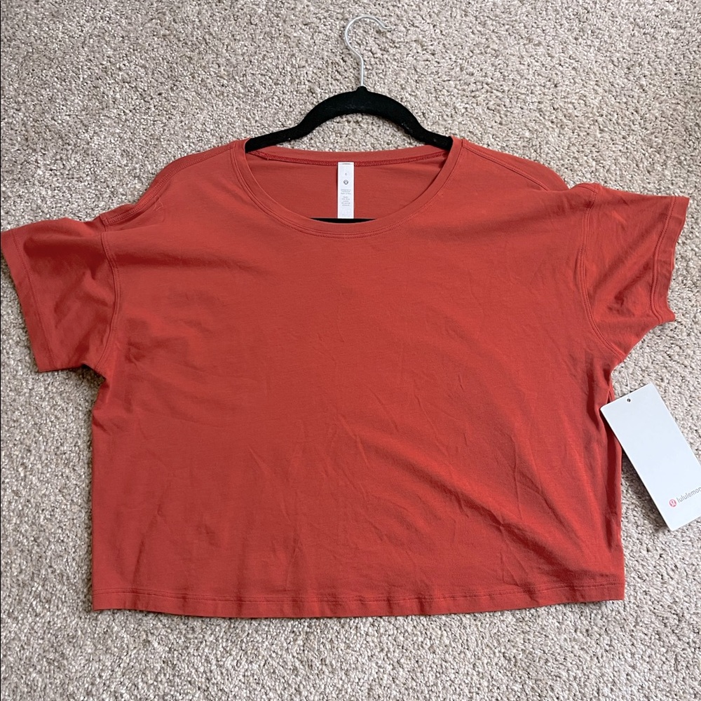 Lululemon Kates Tee Size 6